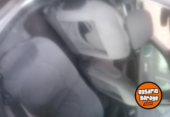 Autos - Volkswagen Gol 1.6 2004 GNC 111111Km - En Venta