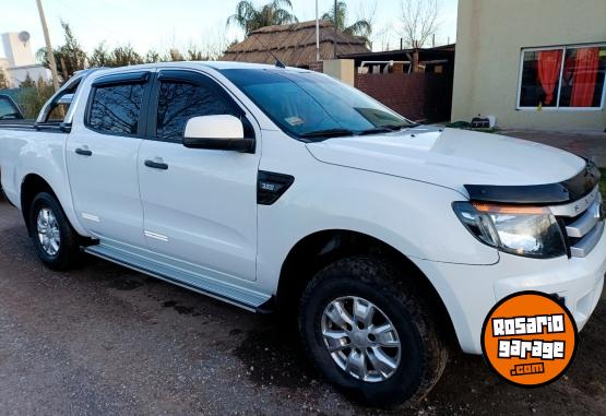 Camionetas - Ford Ranger xls 3.2 2013 Diesel 197000Km - En Venta