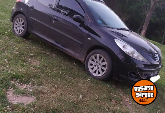 Autos - Peugeot Compac 2008 Nafta 155000Km - En Venta