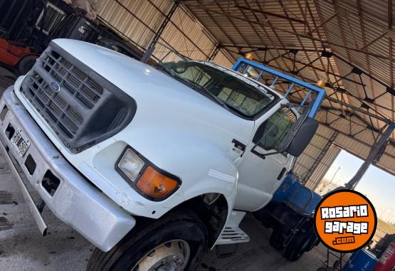 Camiones y Gr�as - Vendo Ford 14.000 con portavolquetes - En Venta