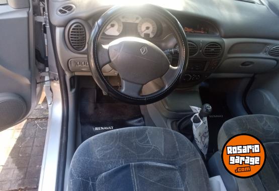 Autos - Renault Scenic 2009 Nafta 134500Km - En Venta