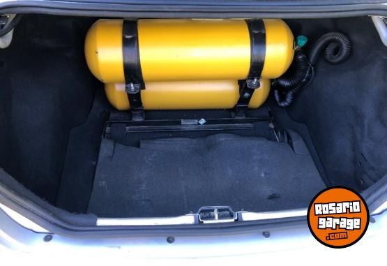 Autos - Chevrolet Siena 2016 GNC 180000Km - En Venta