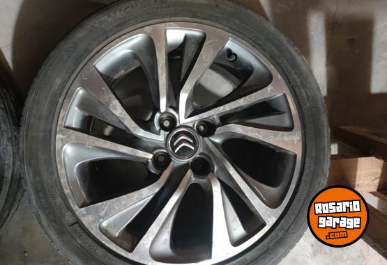 Accesorios para Autos - Llantas 17 Citroen C4 Lounge Muy buenas $500.000. NO BAJO PRECIO - En Venta