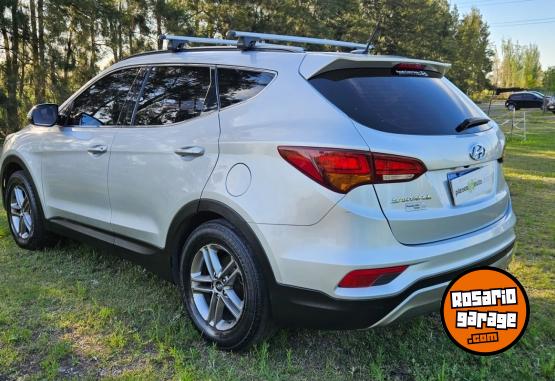 Camionetas - Hyundai SANTA FE 2.4 SORENTO 2017 Nafta 137000Km - En Venta