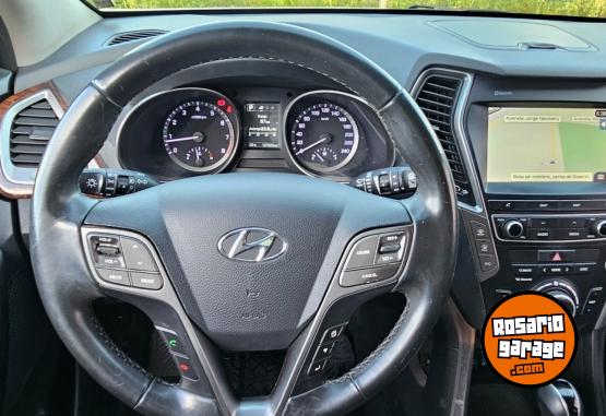 Camionetas - Hyundai SANTA FE 2.4 SORENTO 2017 Nafta 137000Km - En Venta