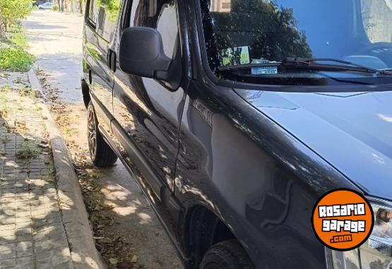 Utilitarios - Peugeot Partner HDI 1.6 2013 Diesel 151000Km - En Venta