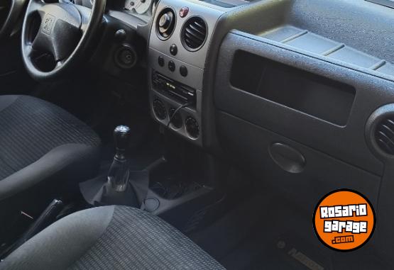 Utilitarios - Peugeot Partner HDI 1.6 2013 Diesel 151000Km - En Venta