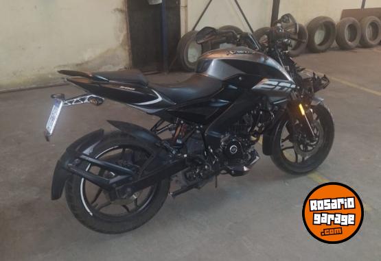 Motos - Bajaj Rouser Ns 200 2022 Nafta 13000Km - En Venta