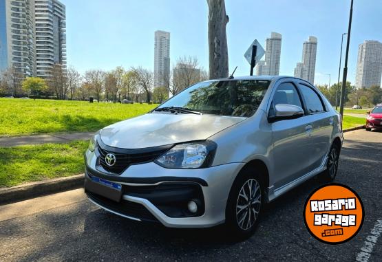 Autos - Toyota Etios 2021 Nafta 61000Km - En Venta