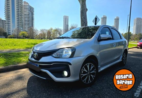 Autos - Toyota Etios 2021 Nafta 61000Km - En Venta