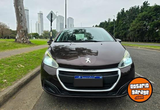 Autos - Peugeot 208 2017 Nafta 100000Km - En Venta