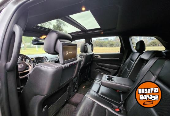 Camionetas - Jeep Grand cherokee 2017 Nafta 125000Km - En Venta