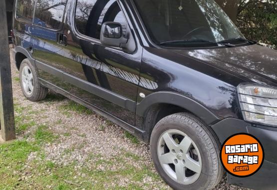 Utilitarios - Peugeot partner PATAGONICA 2018 Diesel 160000Km - En Venta