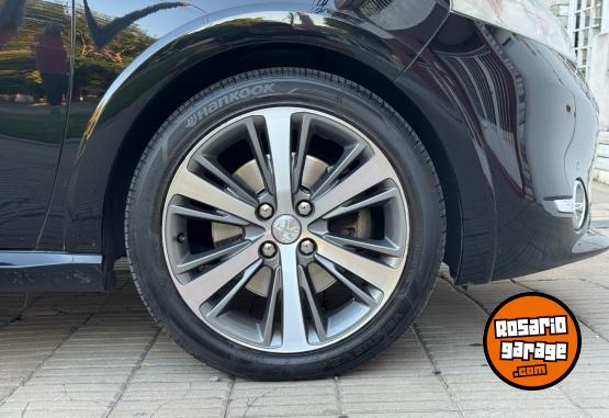 Autos - Peugeot 208 XY 2014 Nafta 107000Km - En Venta