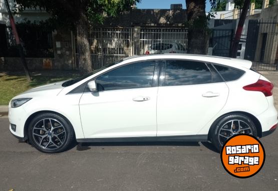 Autos - Ford Focus Titanium 2018 Nafta 99500Km - En Venta