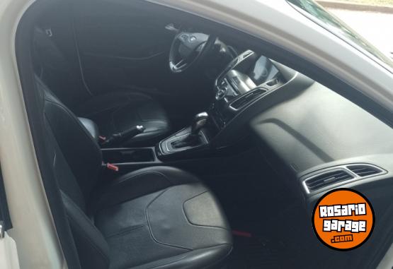Autos - Ford Focus Titanium 2018 Nafta 99500Km - En Venta