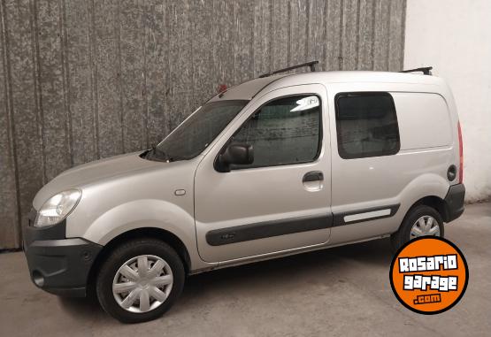 Utilitarios - Renault Kangoo 2015 GNC 148000Km - En Venta