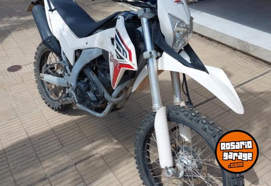 Motos - Corven Txr 2017 Nafta 14000Km - En Venta
