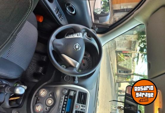 Autos - Nissan March 2017 Nafta 48600Km - En Venta