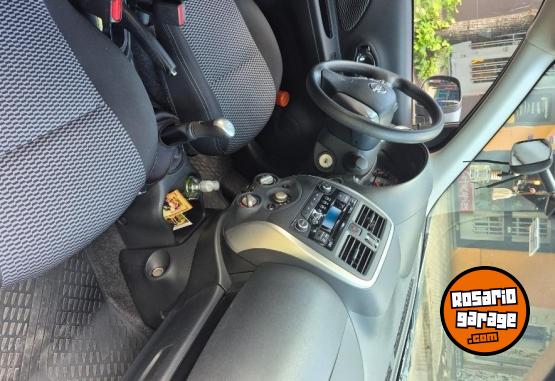 Autos - Nissan March 2017 Nafta 48600Km - En Venta