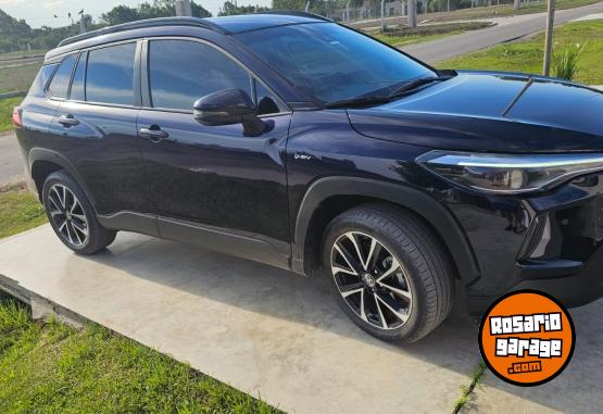 Autos - Toyota COROLLA CROSS HYBRID 2025 Electrico / Hibrido 16000Km - En Venta