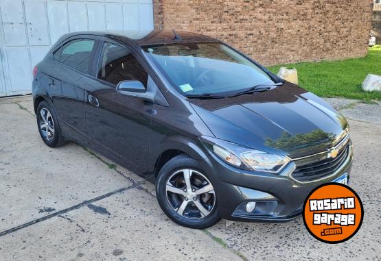 Autos - Chevrolet Onix 2017 Nafta 99000Km - En Venta
