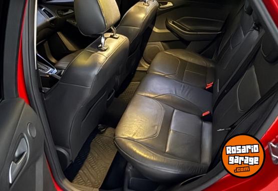Autos - Ford Focus Titanium 2015 Nafta 81000Km - En Venta