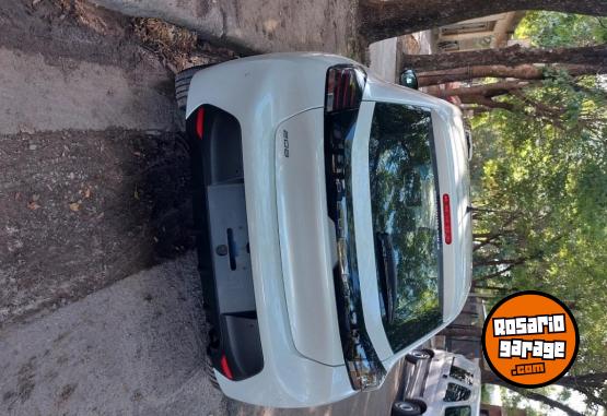 Autos - Peugeot 208 2025 Nafta 6000Km - En Venta