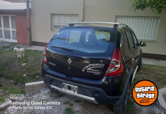 Autos - Renault Sandero Stepway 2011 GNC 200000Km - En Venta