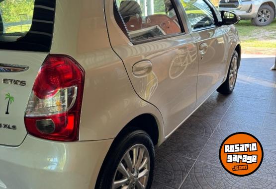 Autos - Toyota ETIOS 2016 Nafta 102700Km - En Venta