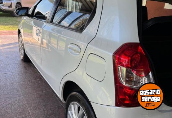 Autos - Toyota ETIOS 2016 Nafta 102700Km - En Venta