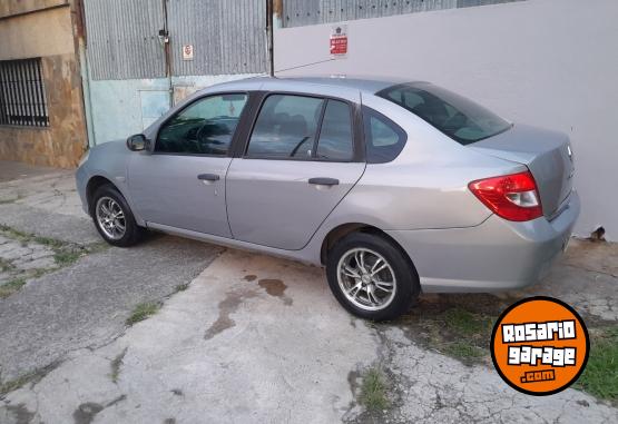 Autos - Renault Symbol 1.6 2010 GNC 175000Km - En Venta