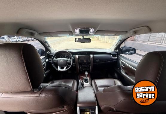 Camionetas - Toyota Sw4 full 2019 Diesel 75000Km - En Venta