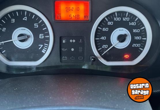 Autos - Renault Sandero step way confort 2010 Nafta 96200Km - En Venta