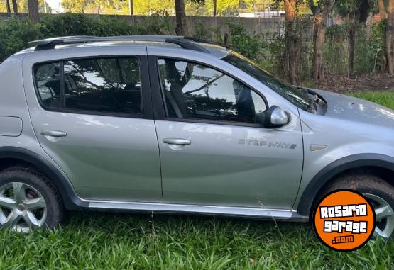 Autos - Renault Sandero step way confort 2010 Nafta 96200Km - En Venta