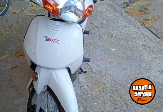 Motos - Motomel Blitz 2025 Nafta 3200Km - En Venta