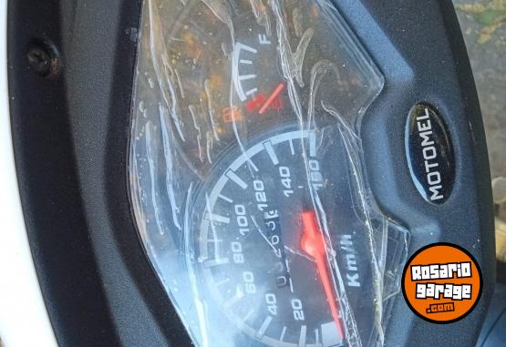 Motos - Motomel Blitz 2025 Nafta 3200Km - En Venta