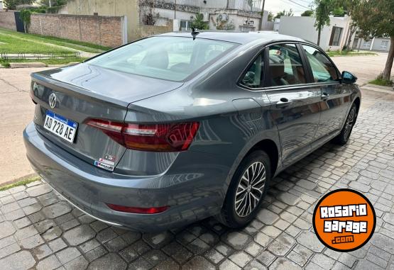 Autos - Volkswagen Vento Comfortline 2019 Nafta 181000Km - En Venta