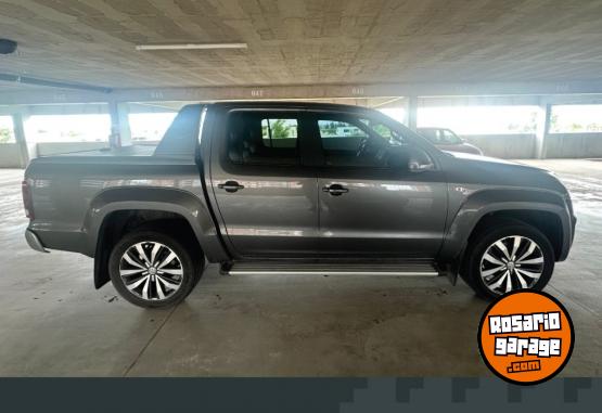Camionetas - Volkswagen Amarok v6 Extreme 2021 Diesel 88000Km - En Venta