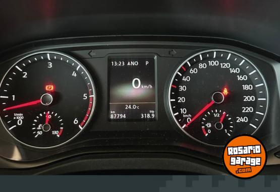 Camionetas - Volkswagen Amarok v6 Extreme 2021 Diesel 88000Km - En Venta