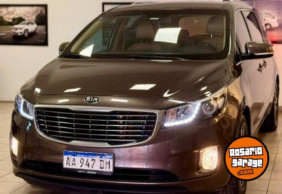 Camionetas - Kia Carnival EX Premium 2017 Diesel 132000Km - En Venta
