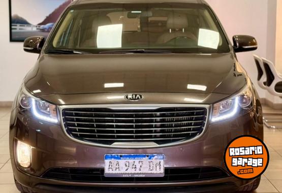 Camionetas - Kia Carnival EX Premium 2017 Diesel 132000Km - En Venta