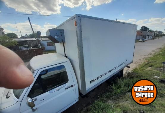 Camiones y Gr�as - Vendo Ford 400 - En Venta