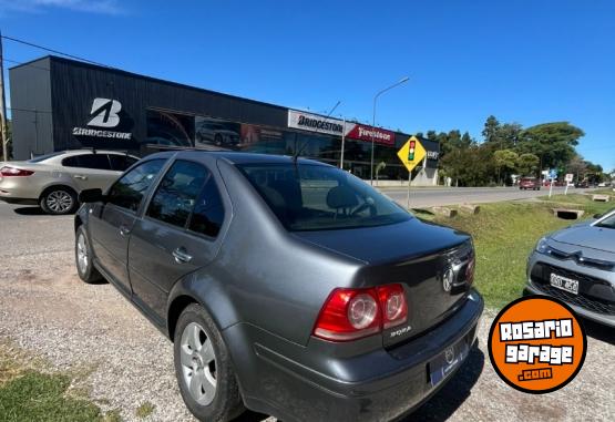Autos - Volkswagen BORA 2009 Nafta 200000Km - En Venta