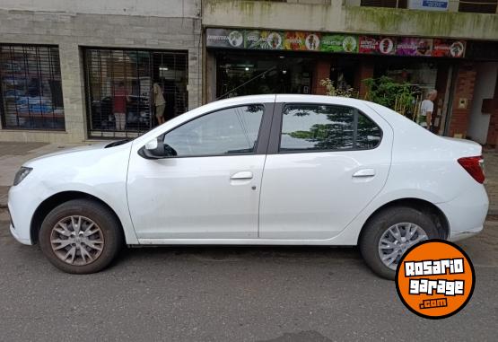 Autos - Renault Logan Zen 2023 Nafta 21000Km - En Venta