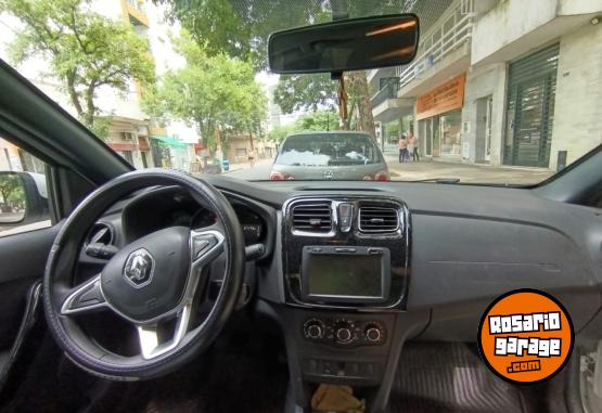 Autos - Renault Logan Zen 2023 Nafta 21000Km - En Venta