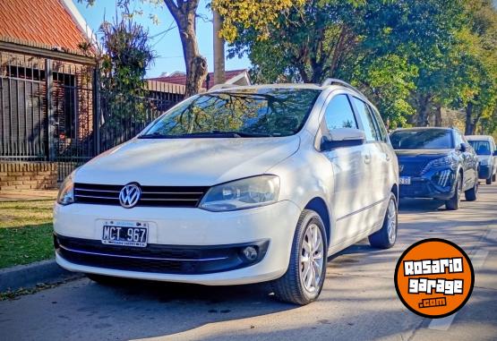 Autos - Volkswagen Suran Highline 2013 GNC 110000Km - En Venta