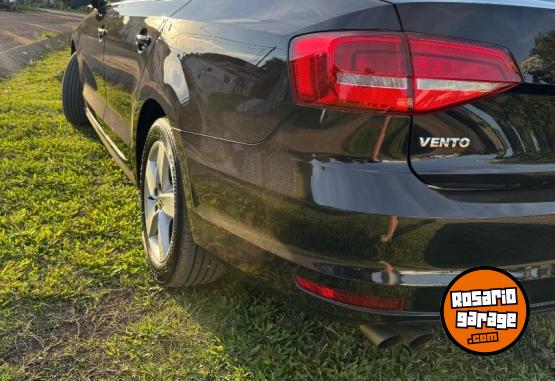 Autos - Volkswagen Vento 2.5 2015 Nafta 180000Km - En Venta