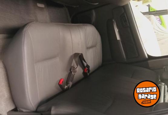 Camionetas - Toyota Hilux 3.0 SR Pack 2015 Diesel 180000Km - En Venta