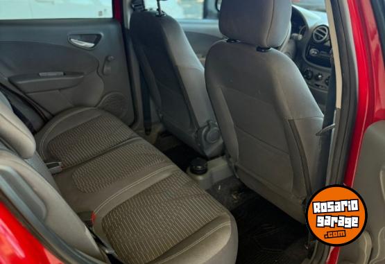 Autos - Fiat Palio Attractive 2014 Nafta 140000Km - En Venta
